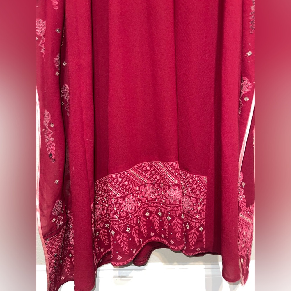 Tatreez Thobe Dress View 4